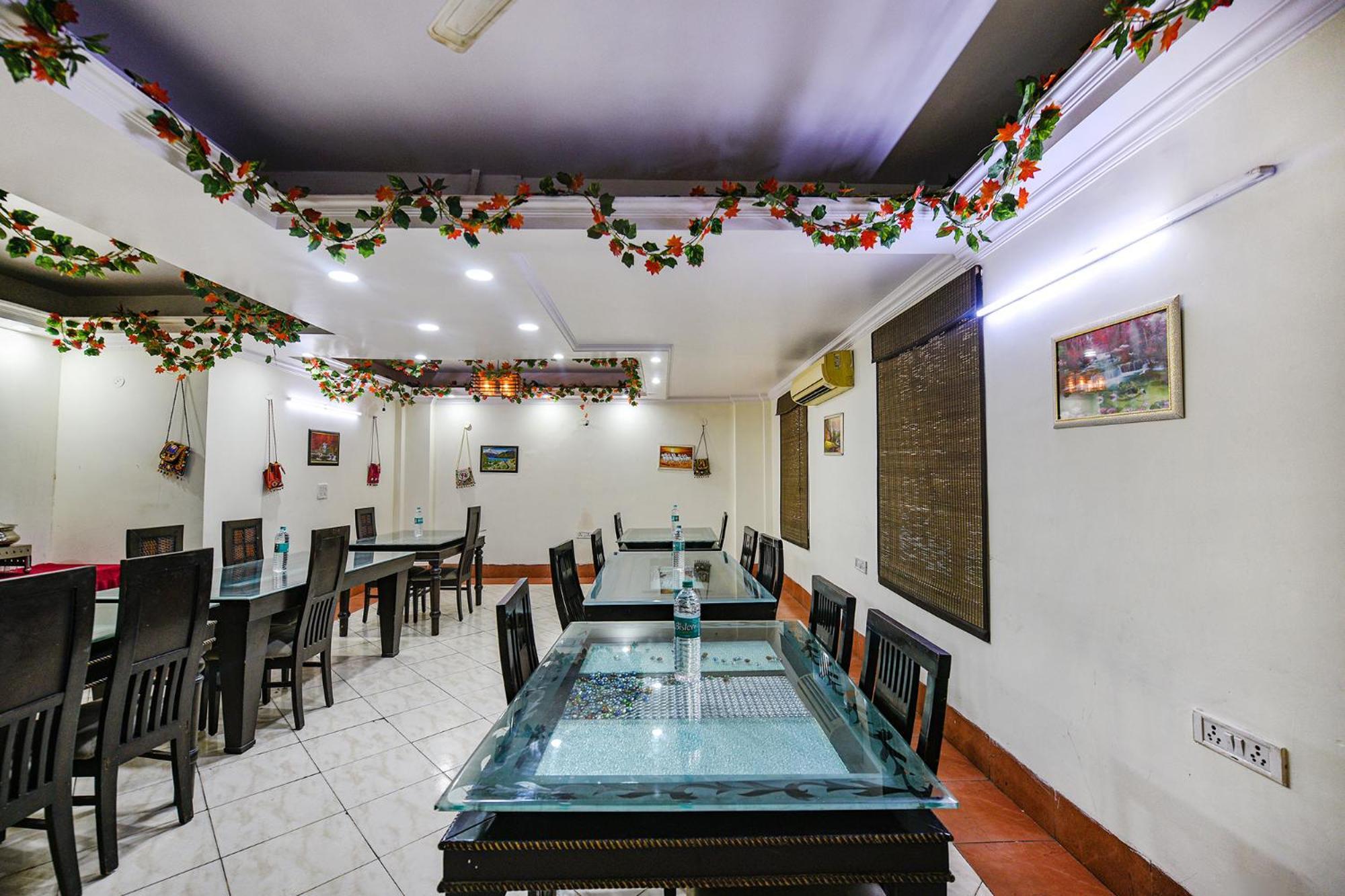 ניו דלהי Fabhotel Swiss International Patel Nagar מראה חיצוני תמונה