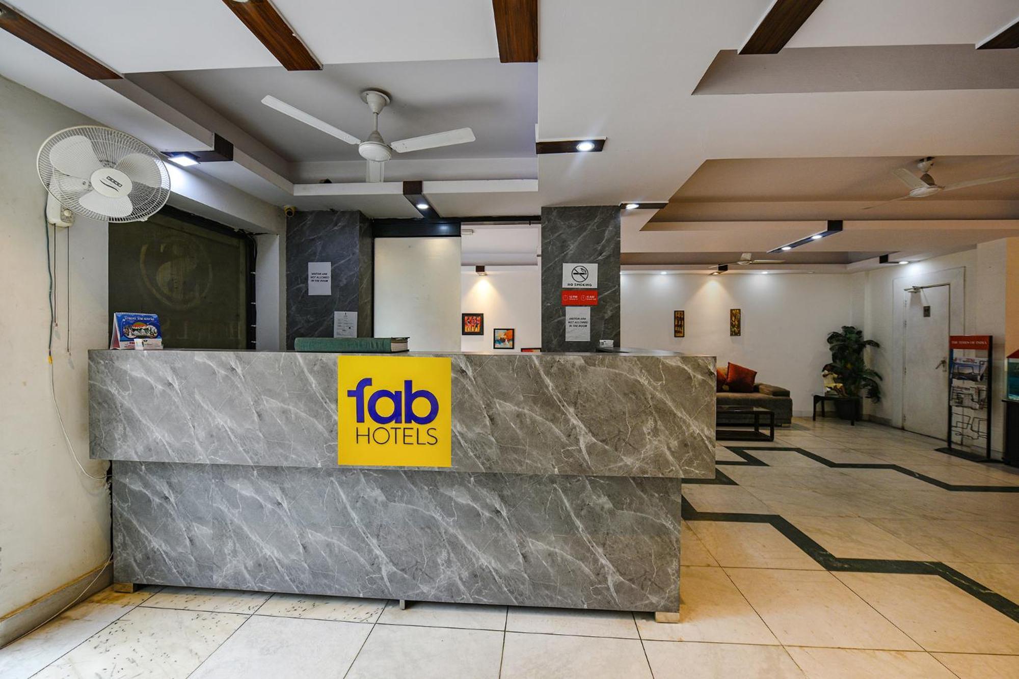 ניו דלהי Fabhotel Swiss International Patel Nagar מראה חיצוני תמונה