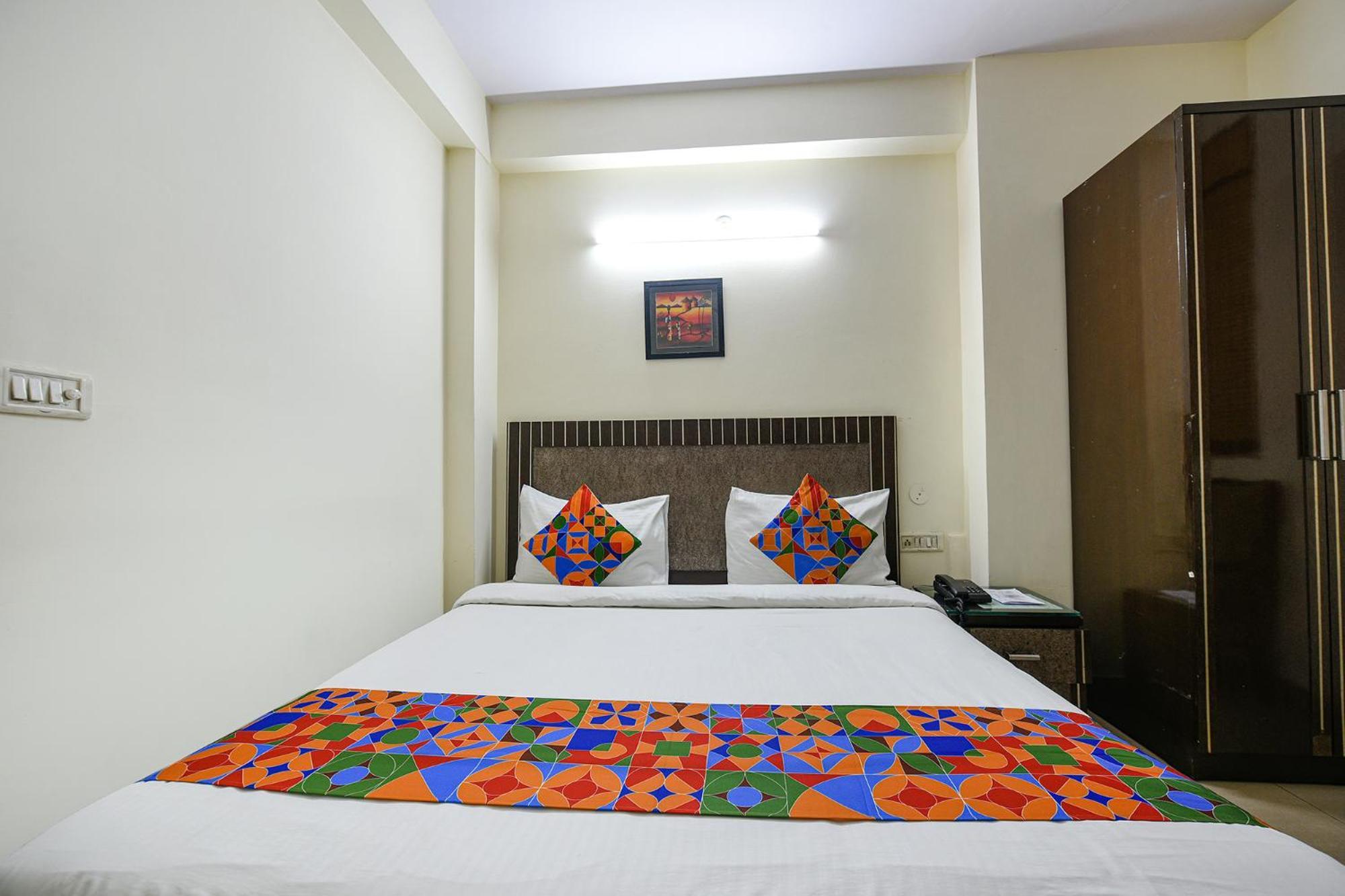 ניו דלהי Fabhotel Swiss International Patel Nagar מראה חיצוני תמונה